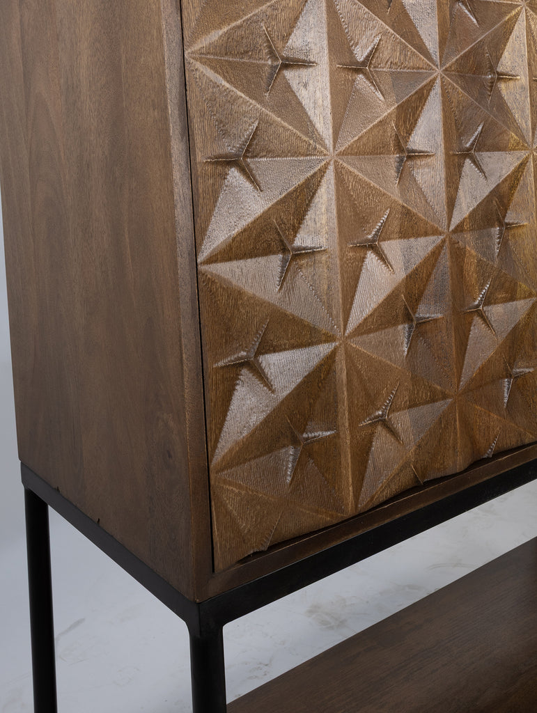 Trinity 2-deurs kast met onderplank, Mango Brown Walnut